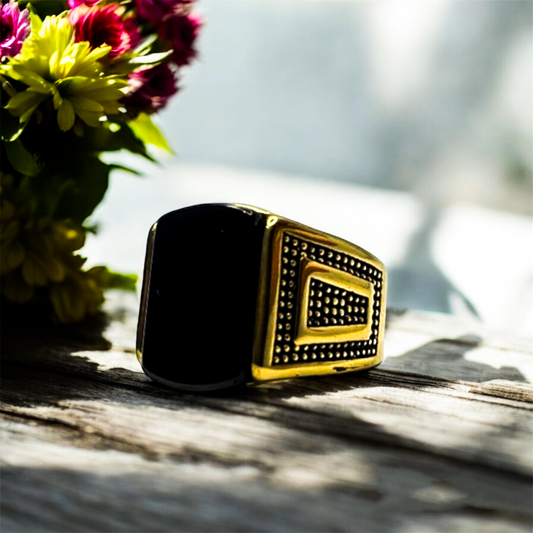 Obsidian Enigma - 10 Karat Rold Gold Ring (1 Year Warranty)